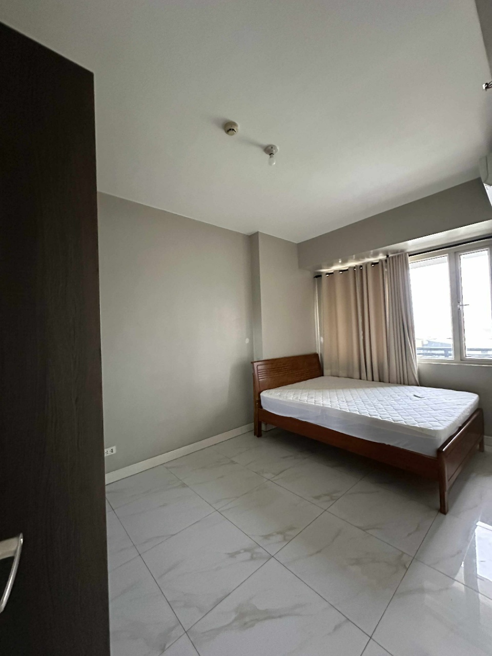 Monarch Parksuites