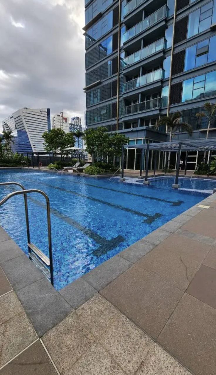 GRAND HYATT MANILA  RESIDENCES