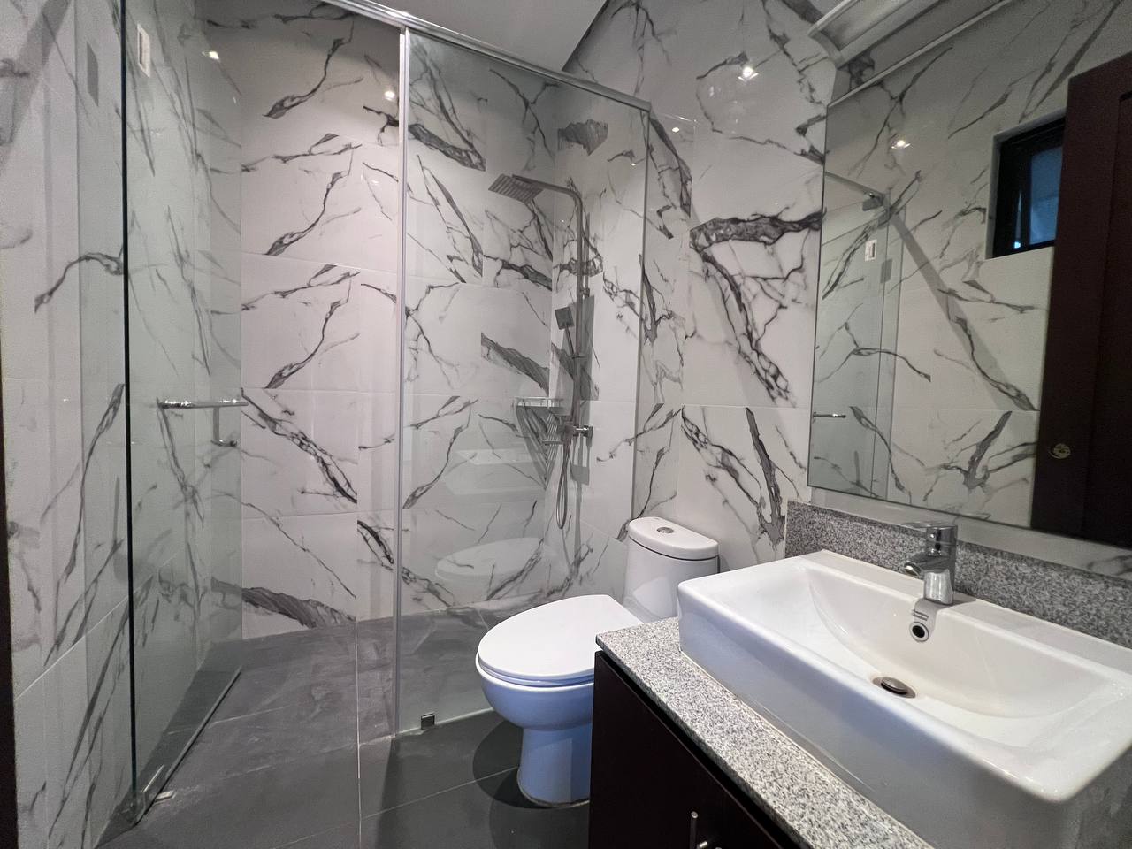 ANAHAW ST AYALA ALABANG VILLAGE