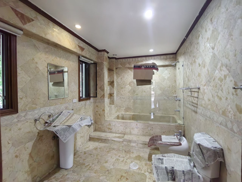 Villa For Rent in Dasmariñas