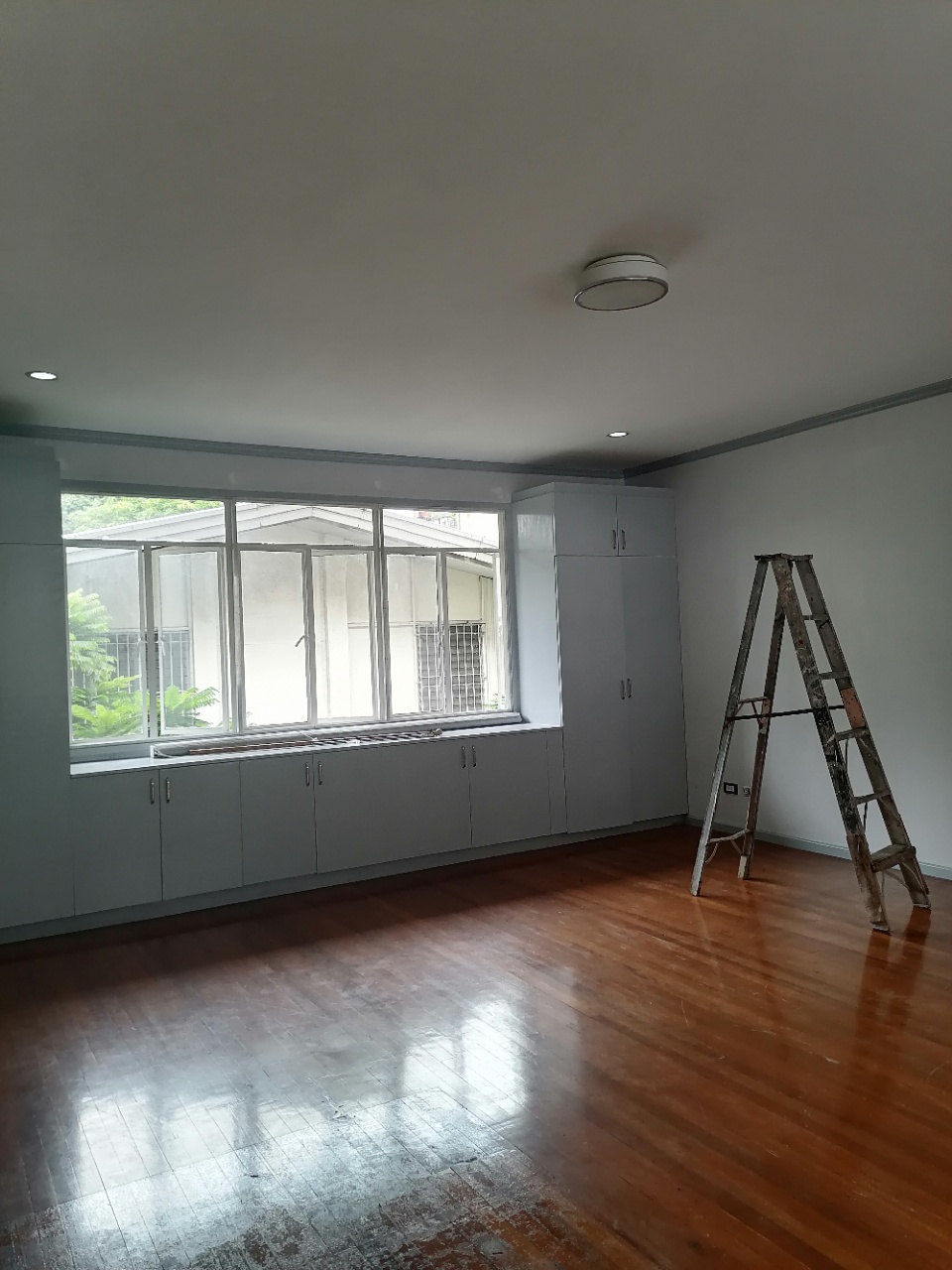 Apartment For Rent in Bel-Air