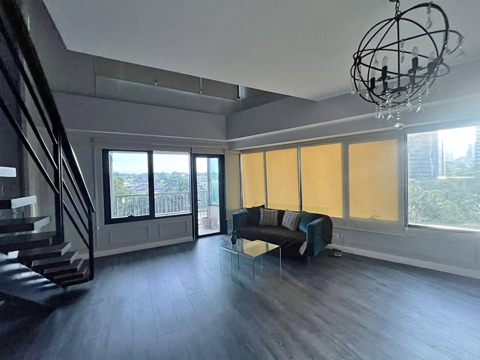 ONE ROCKWELL EAST