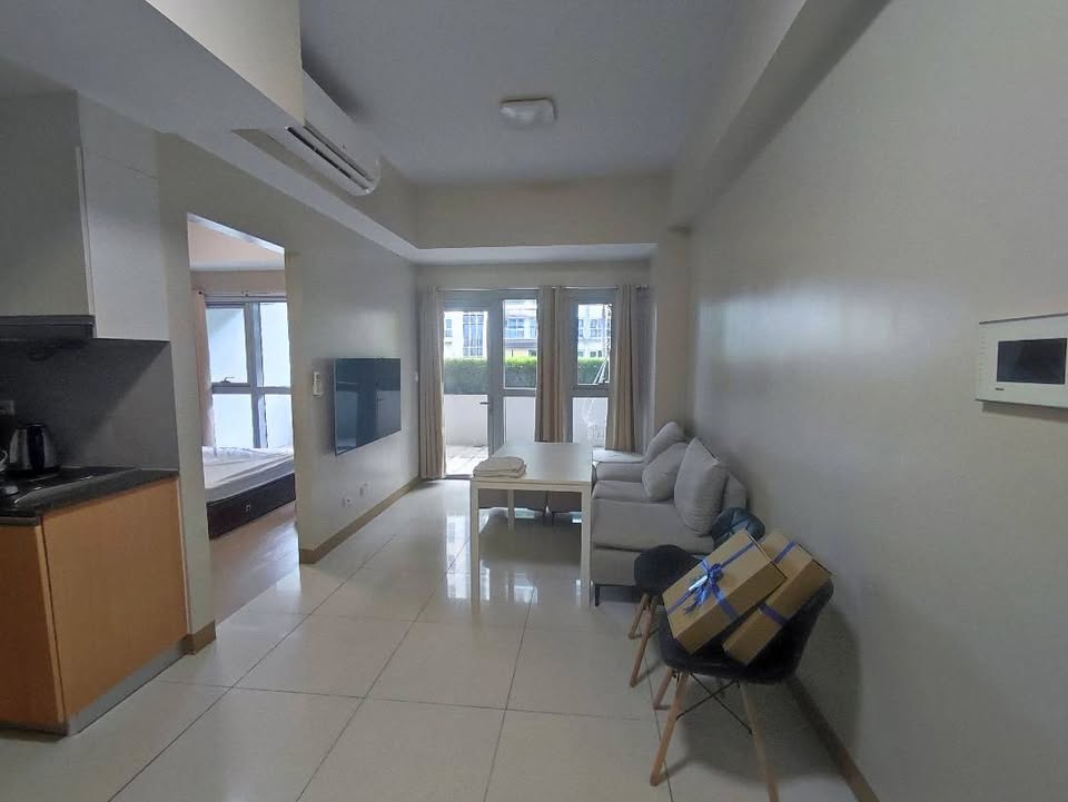 Condo For Rent in Tambo
