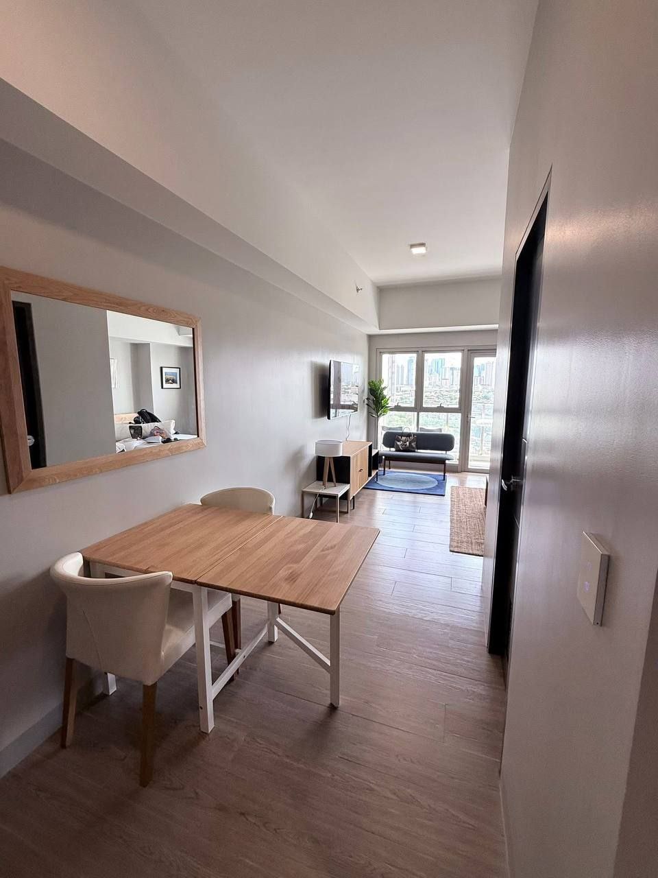 Apartment For Rent in Bonifacio Global City