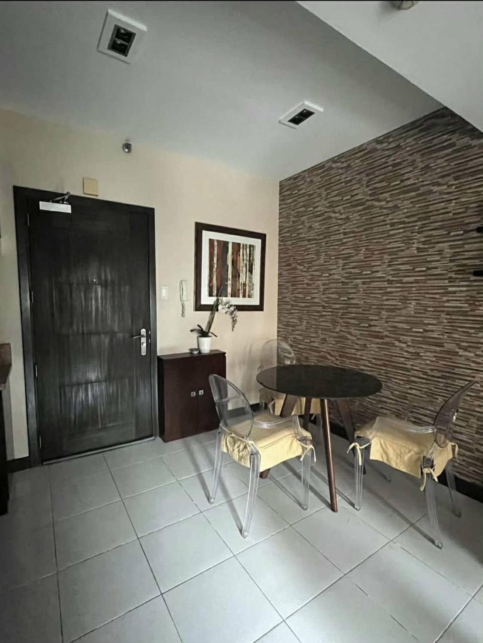 GATEWAY REGENCY