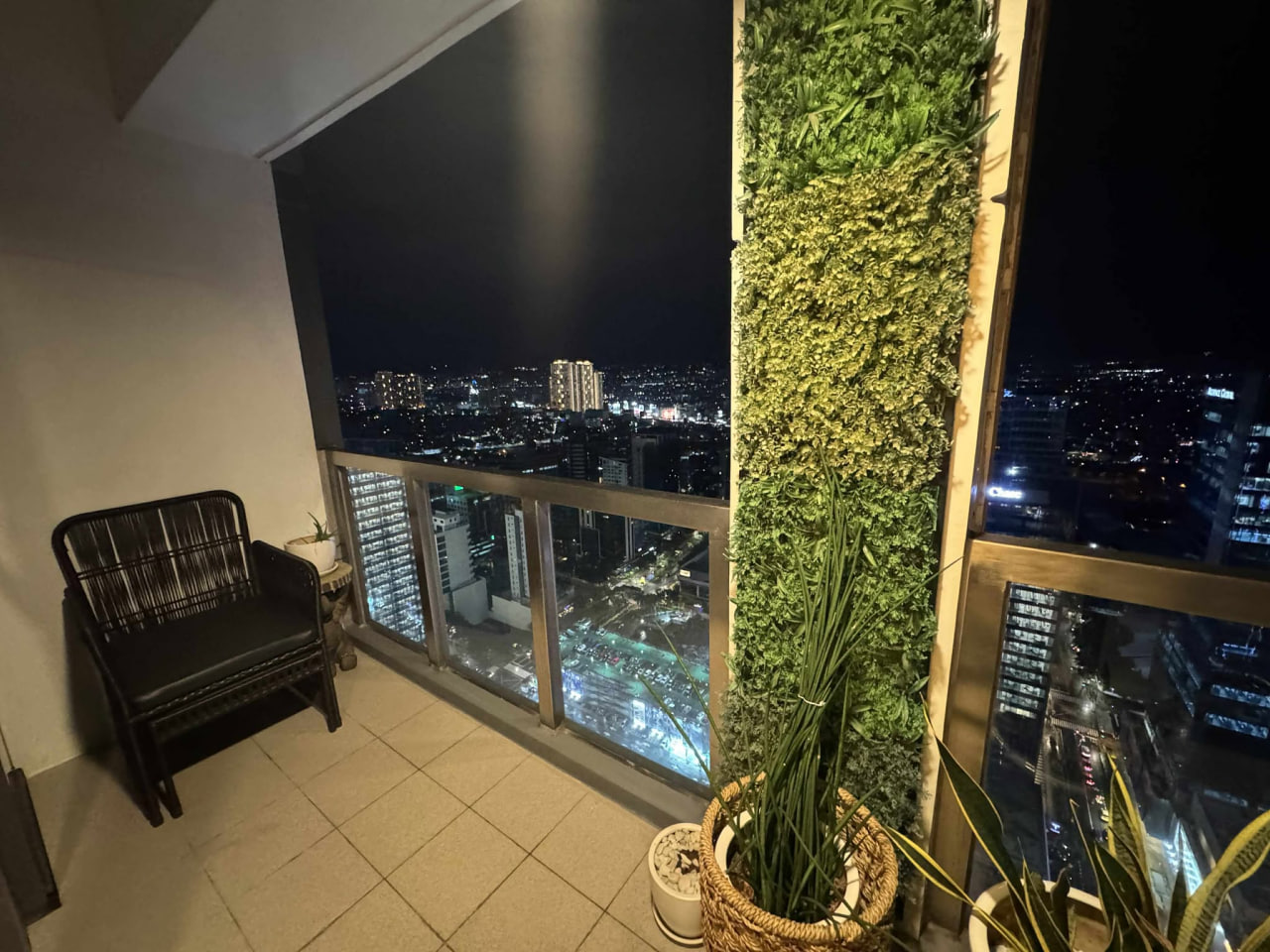 Condo For Rent in Bonifacio Global City