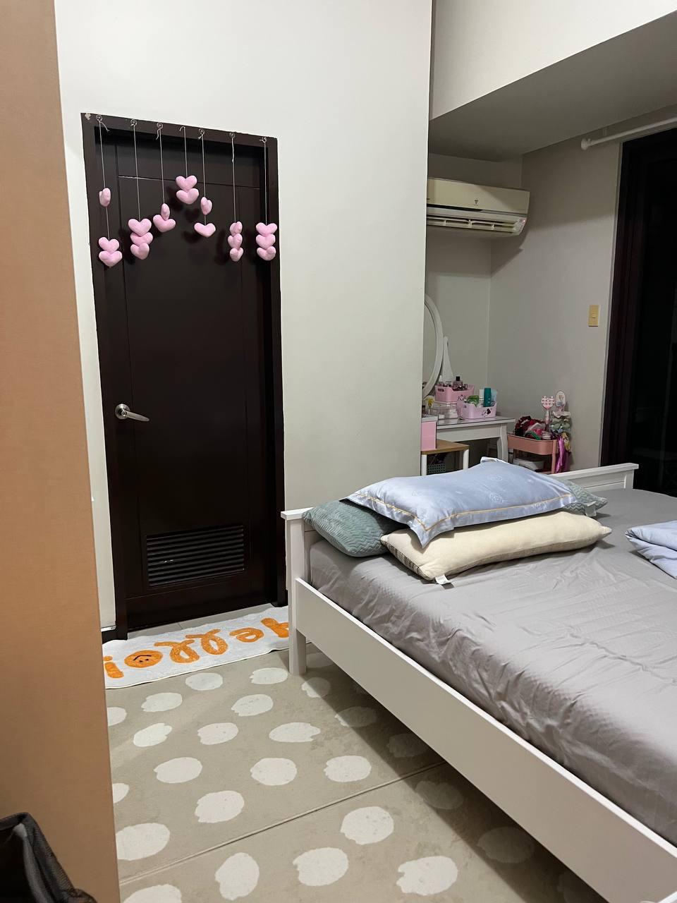  Admiral Baysuites Condominium