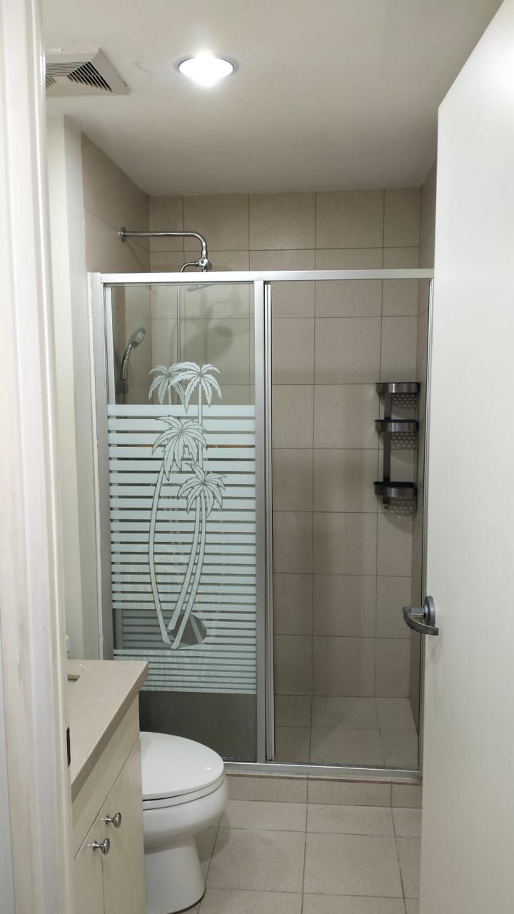 ONE ROCKWELL EAST