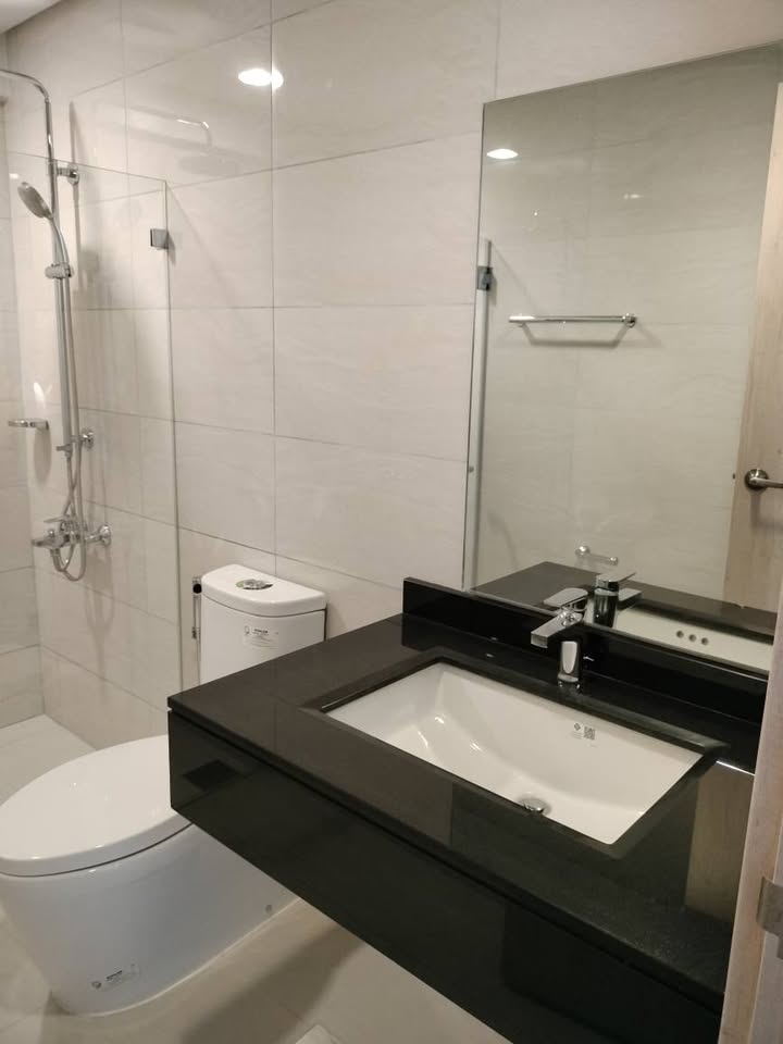 Condo For Rent in Salcedo Village