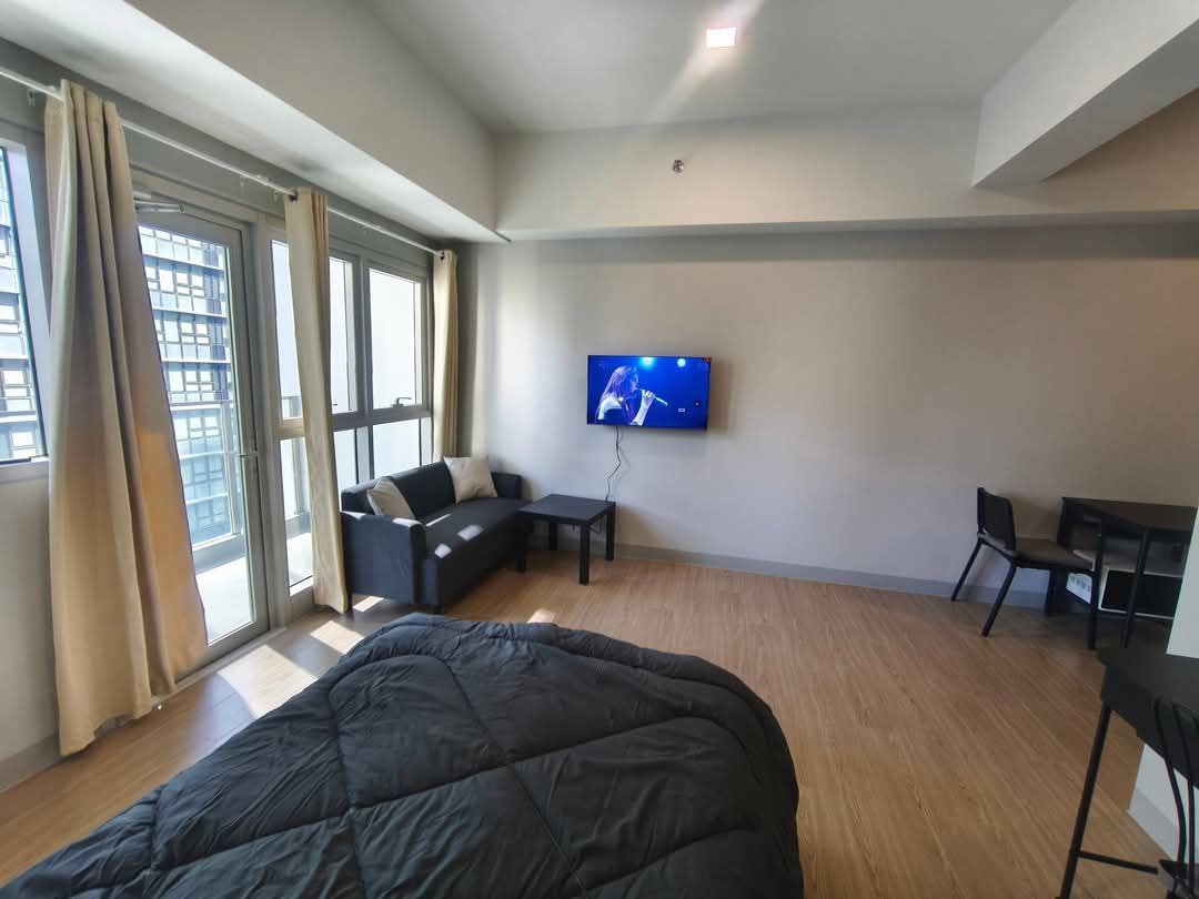 UPTOWN ARTS RESIDENCE