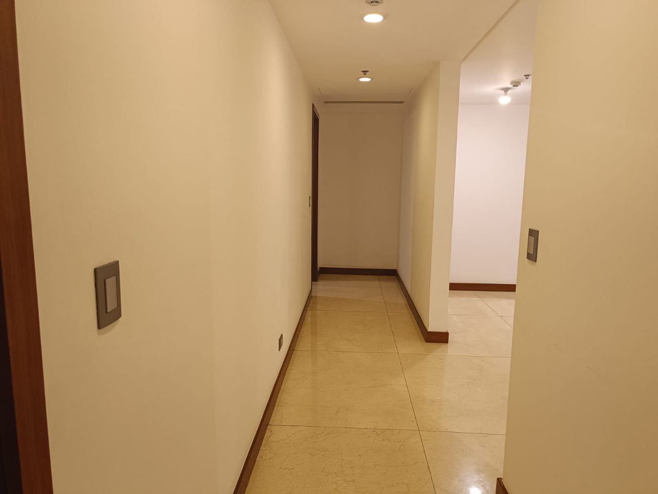Condo  For Rent in Poblacion