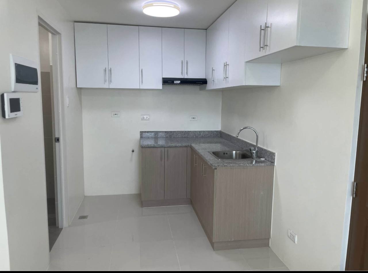 Apartment For Rent in Pasay Rotonda