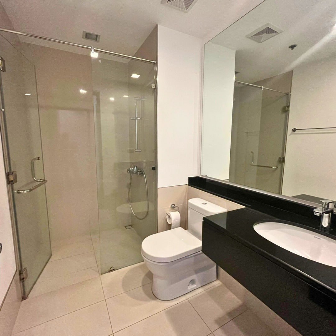 The Suites at One Bonifacio High Street