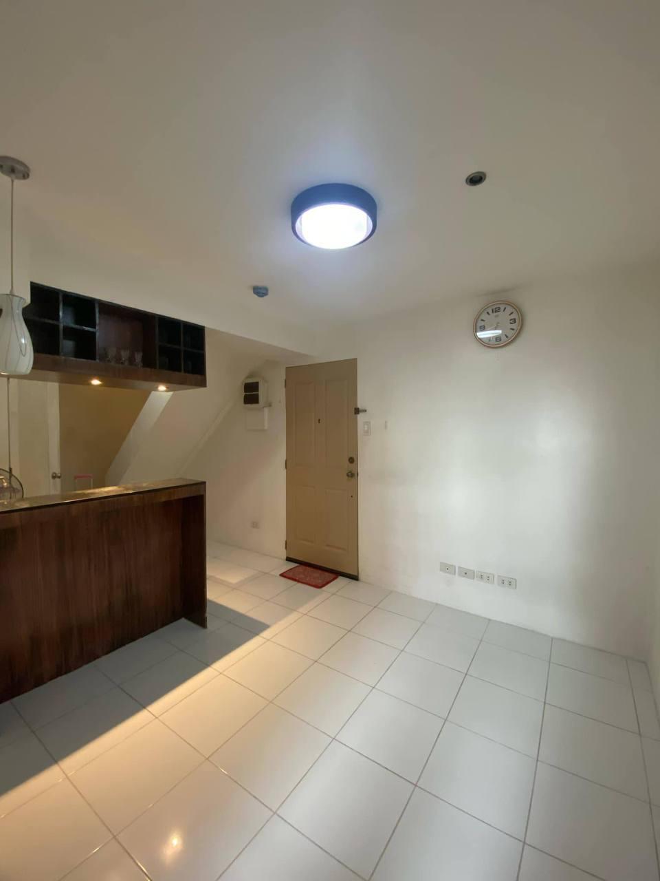 Apartment For Sale in San Antonio