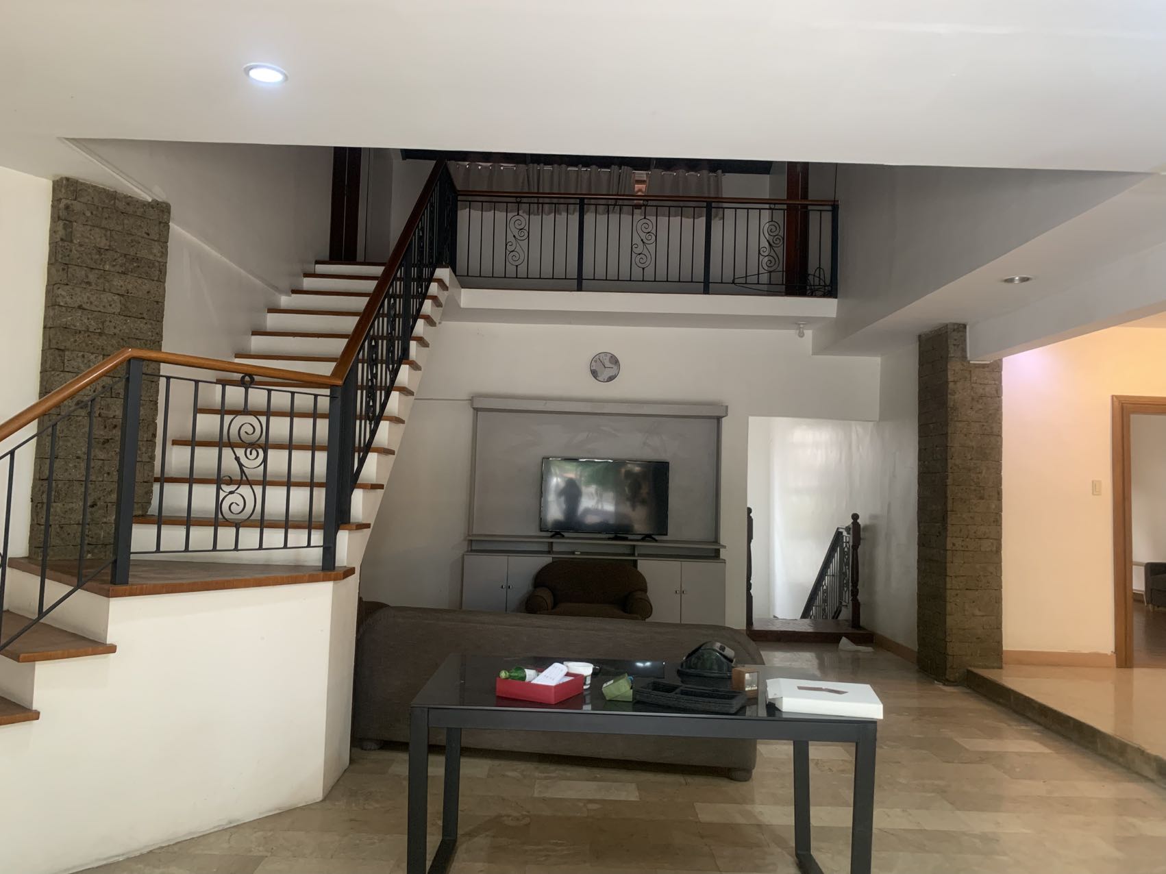 Villa For Rent in Merville