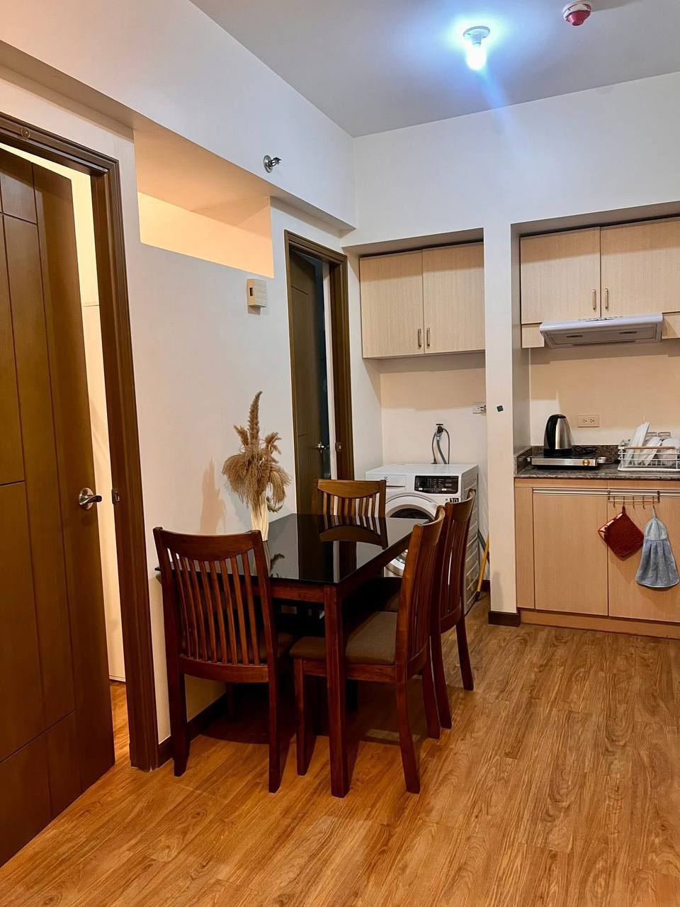 Apartment For Rent in Pasay Rotonda