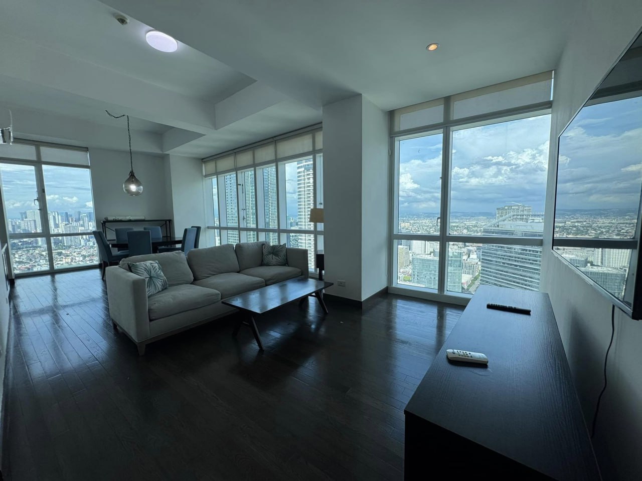 Condo For Rent in Bonifacio Global City