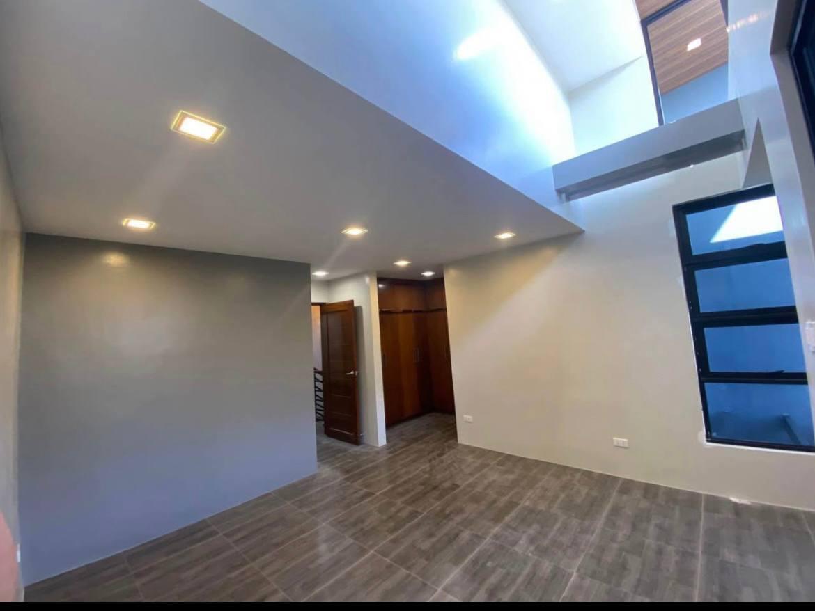 Apartment For Sale in San Antonio