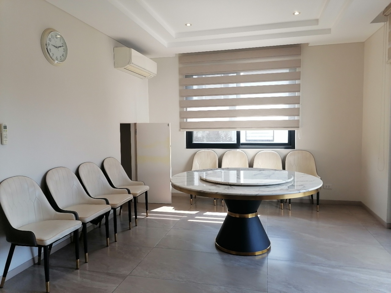 Villa For Rent in McKinley Hill