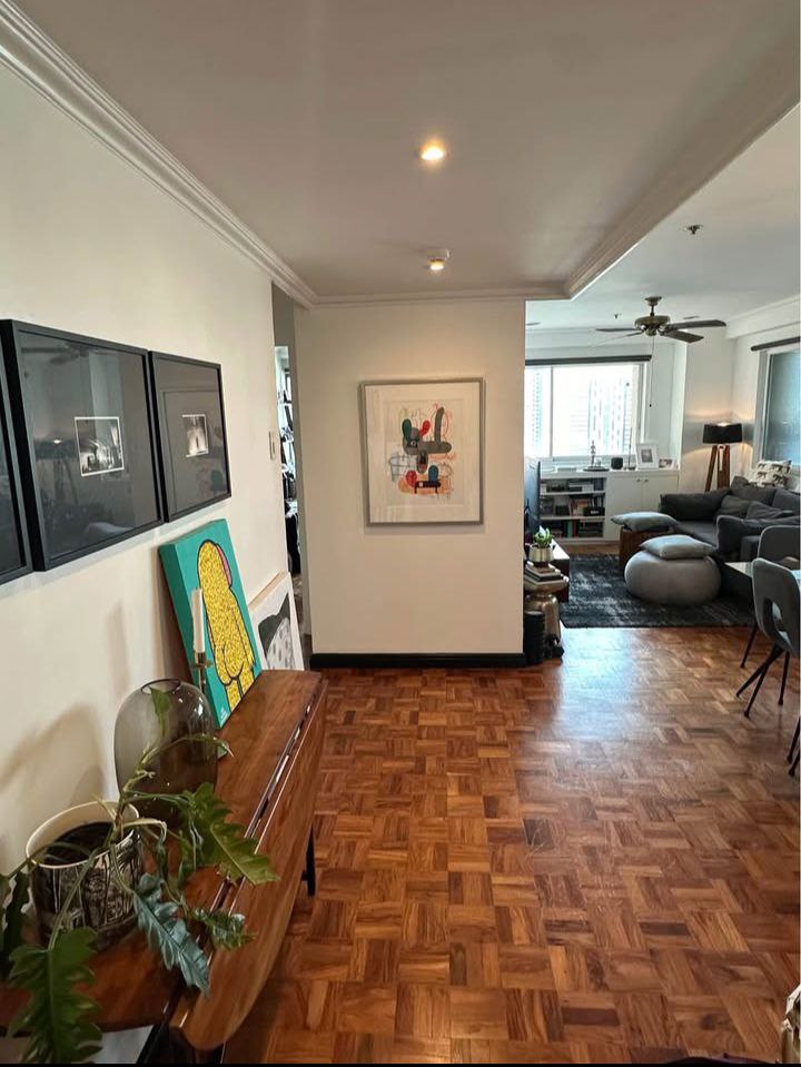 Apartment For Sale in Barangka Ilaya