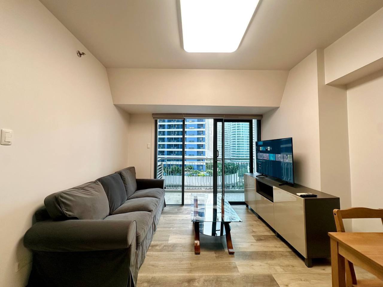 Condo For Rent in Batasan Hills