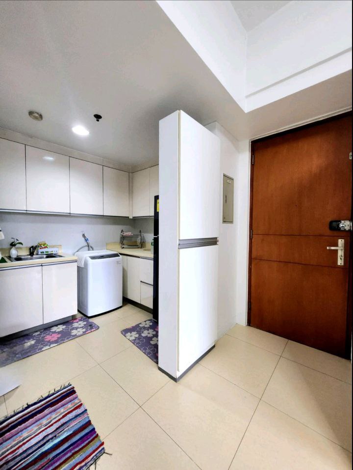 Apartment For Sale in Bonifacio Global City