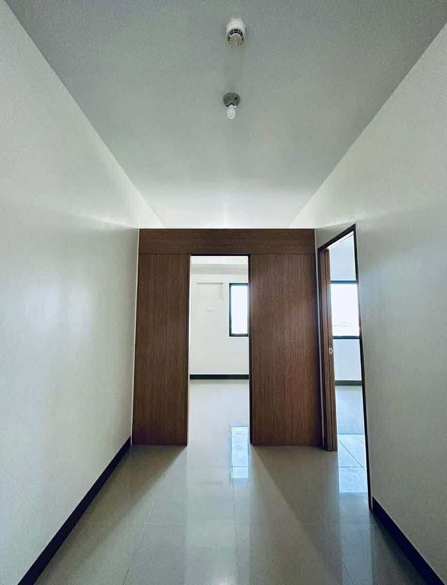 Apartment For Sale in B.F. Homes