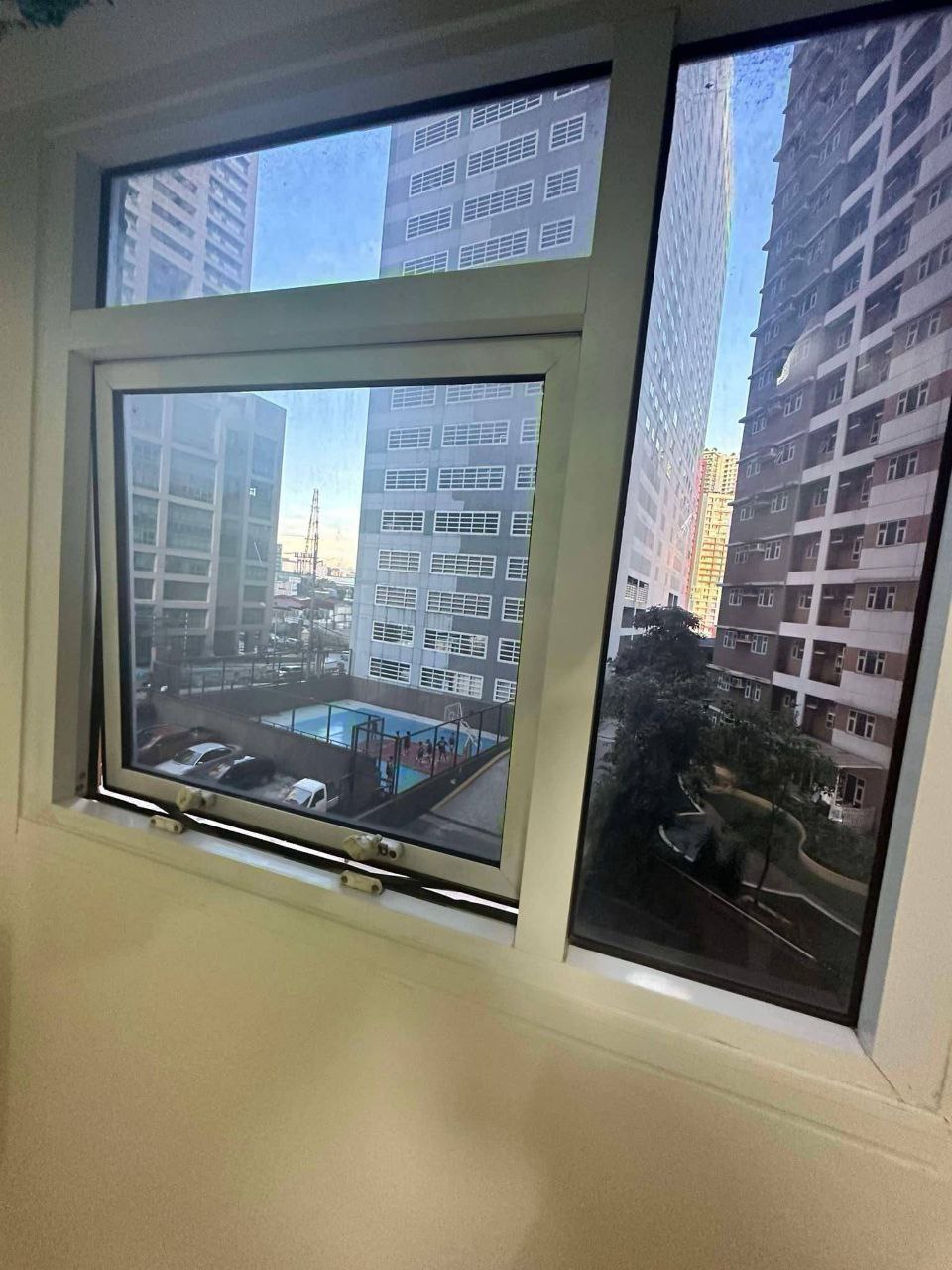 One Gateway Place