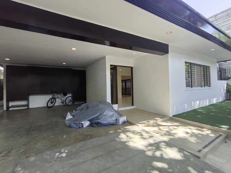 Villa For Rent in Magallanes