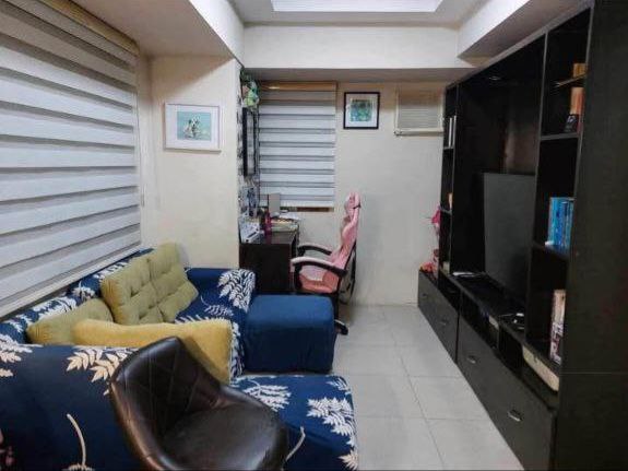 Apartment For Sale in Pasay Rotonda