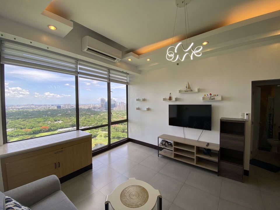 Apartment For Sale in Bonifacio Global City