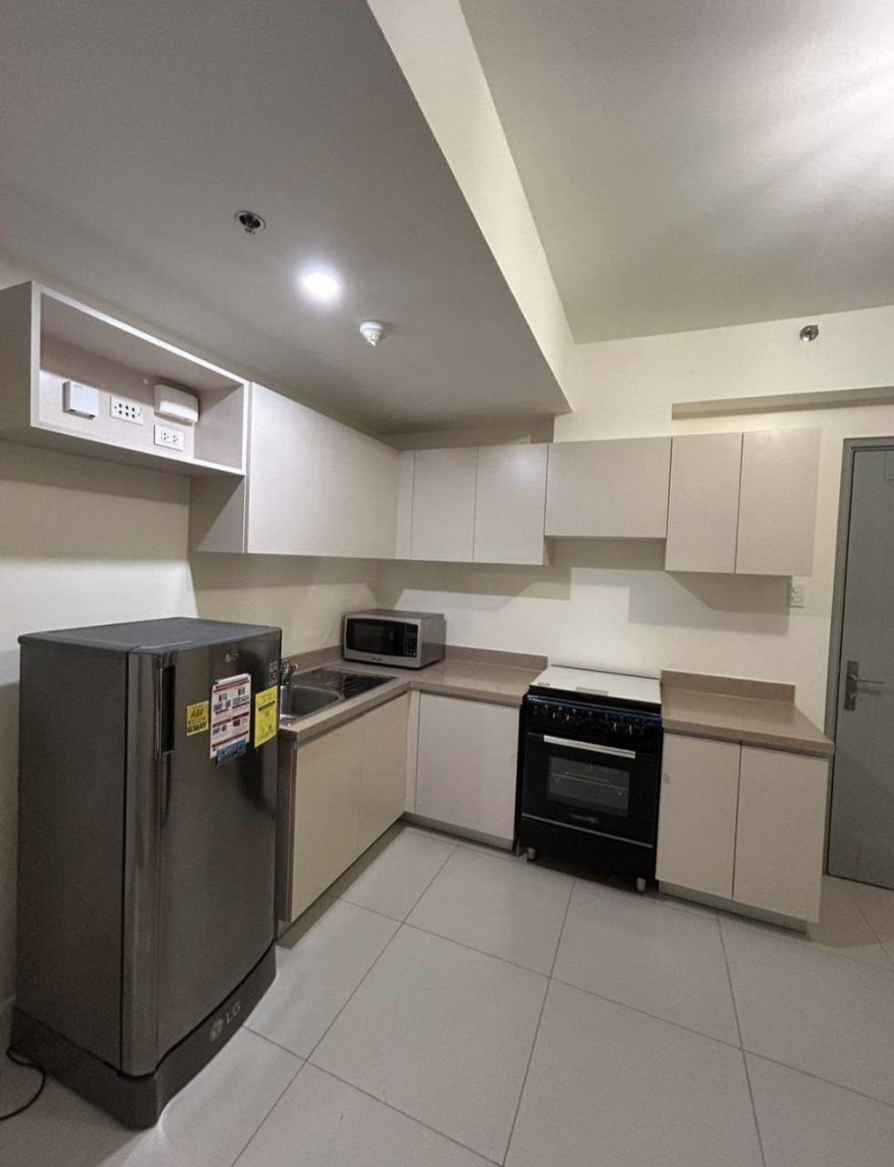 EASTBAY RESIDENCES SUCAT