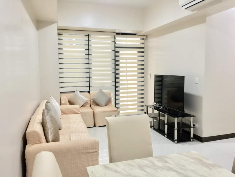 Apartment For Sale in McKinley Hill