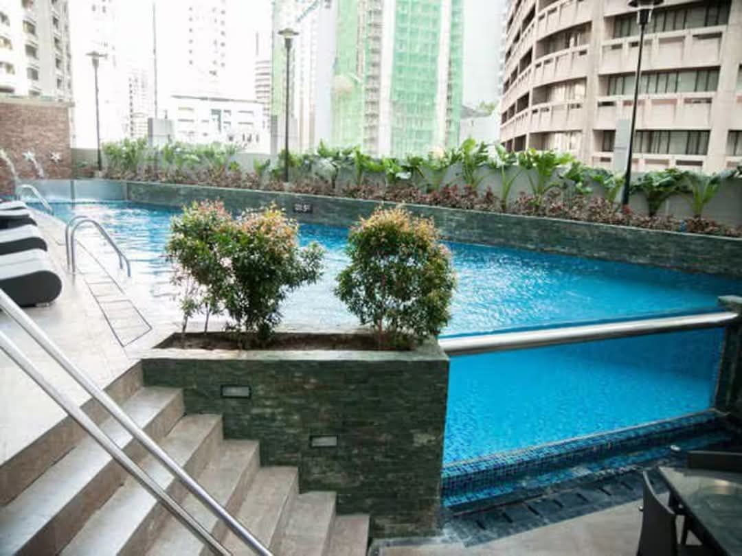 ONE CENTRAL CONDOMINIUM