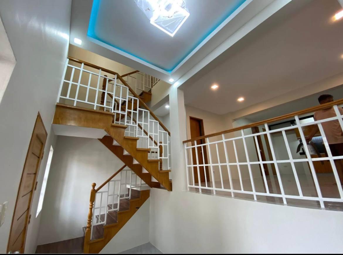 Apartment For Sale in Daang Hari Road