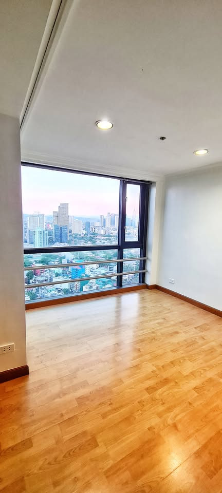MAKATI PLACE HOTEL