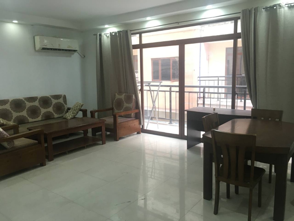 Villa For Rent in Tambo