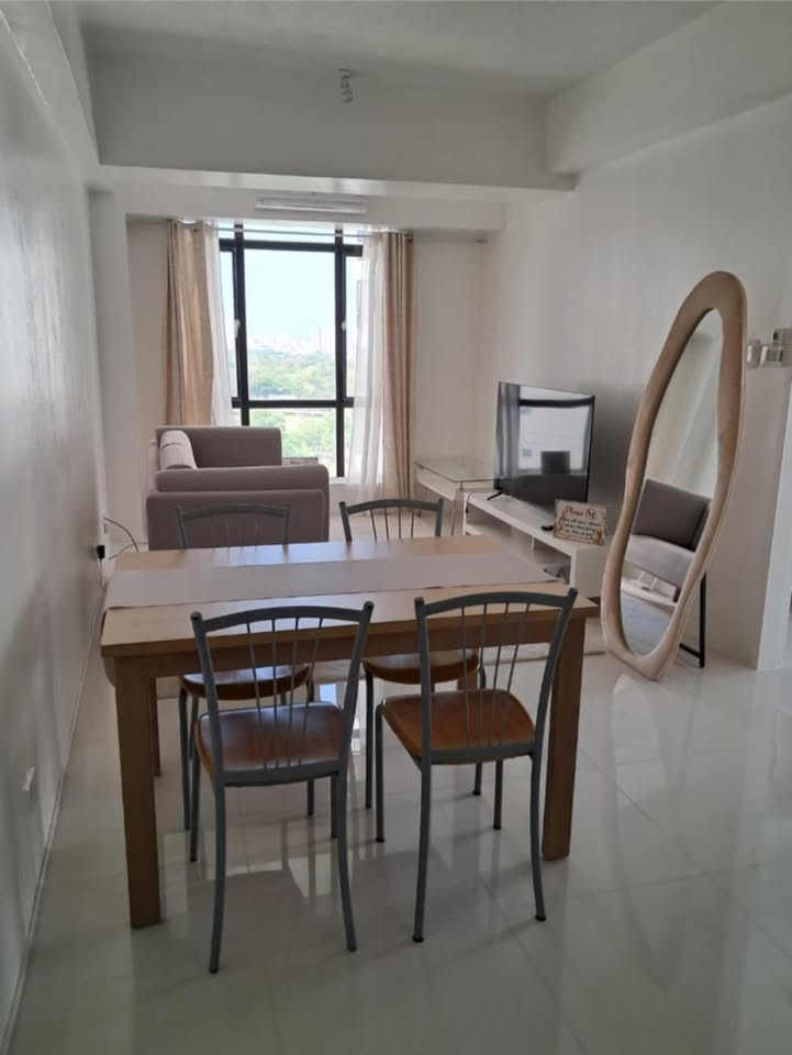 Apartment For Sale in Bonifacio Global City