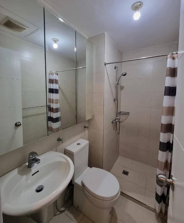 Acqua Private Residences	L