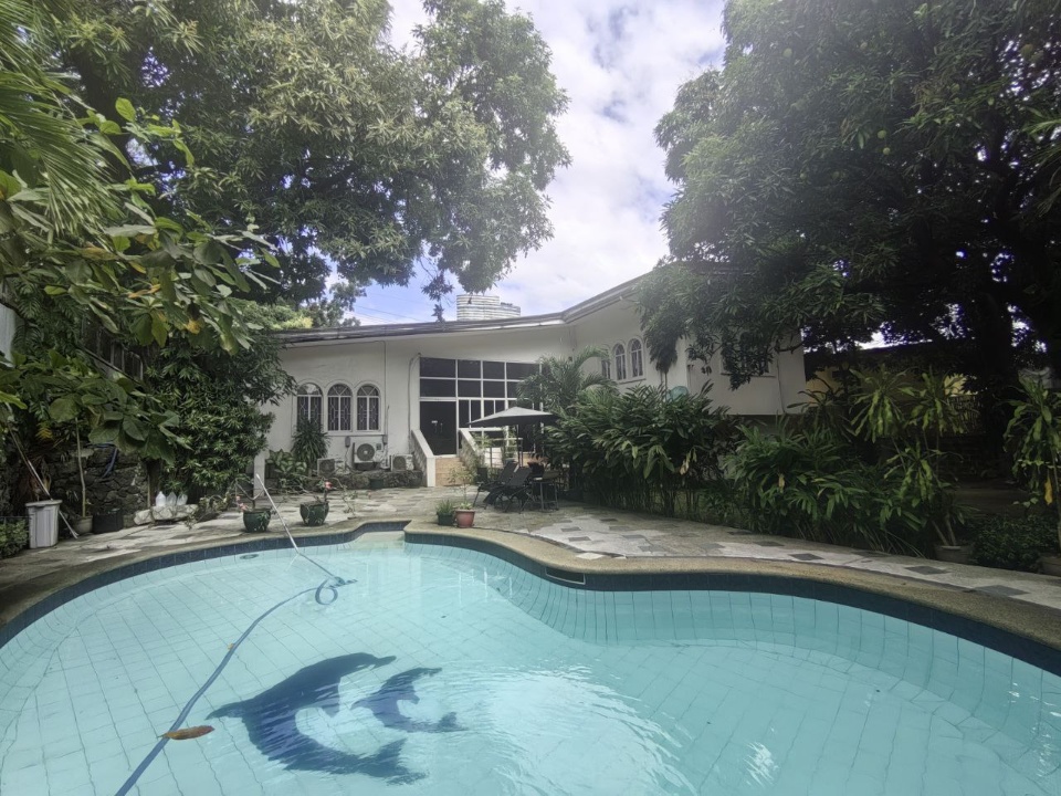 Apartment For Rent in Bel-Air