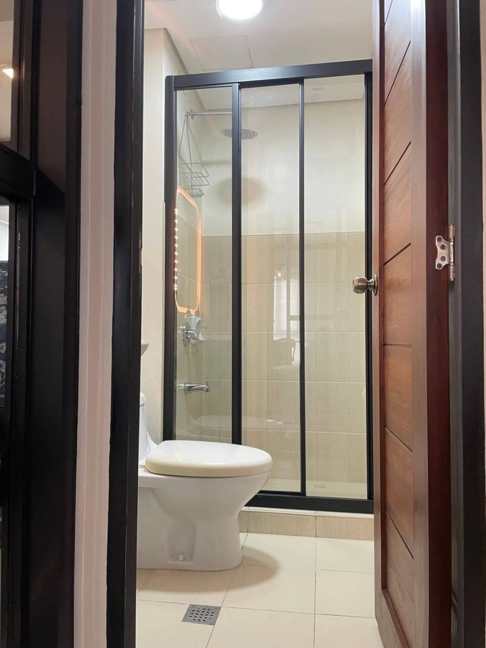 Condo For Rent in Alabang