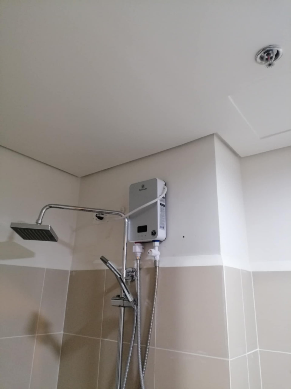 Condo For Sale in F.B Harisson