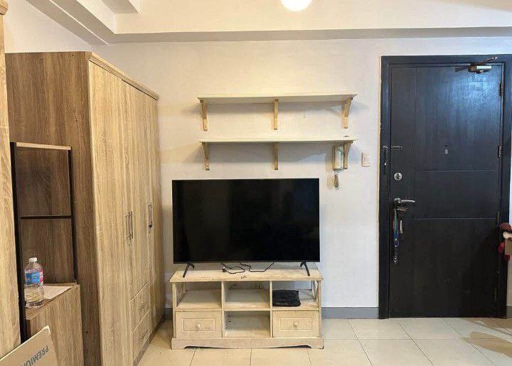 Apartment For Sale in Malate