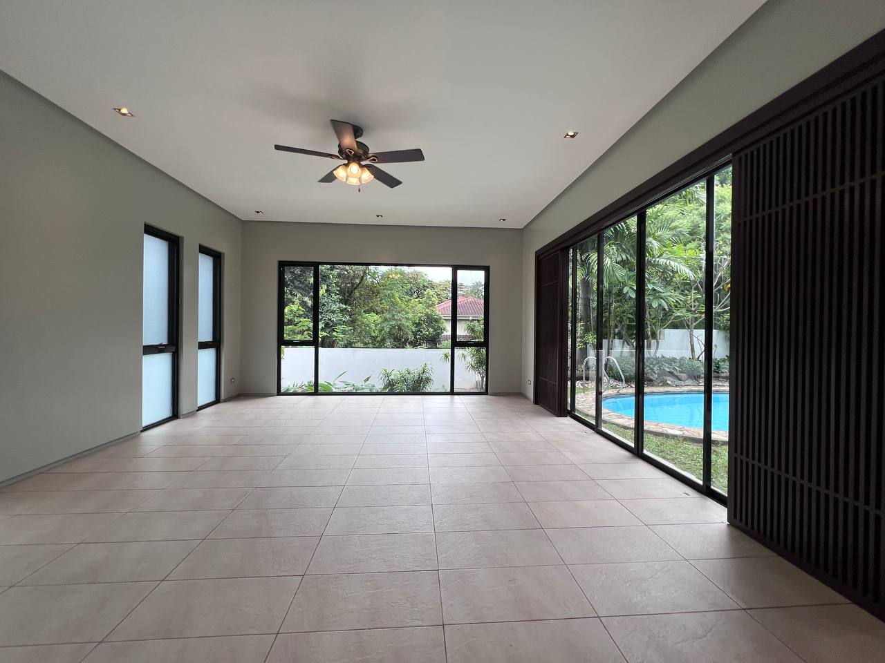 ANAHAW ST AYALA ALABANG VILLAGE