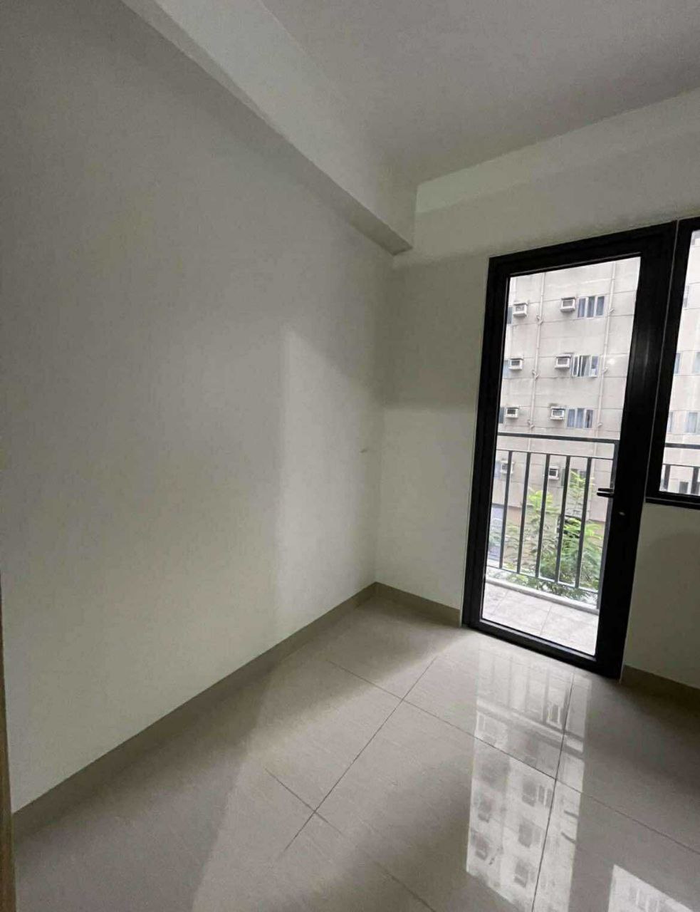 Apartment For Rent in Pasay Rotonda