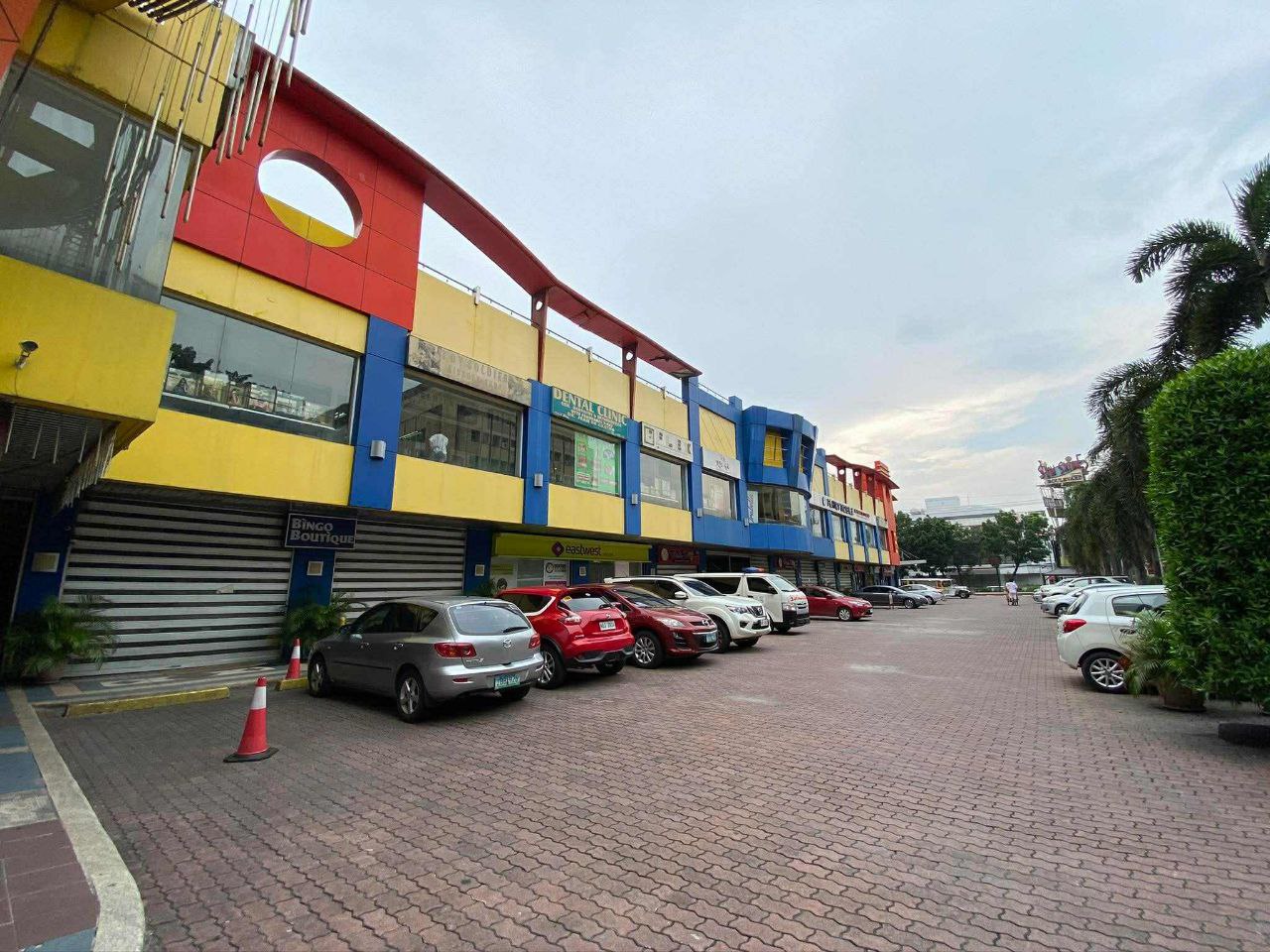 SUNSHINE BOULEVARD PLAZA