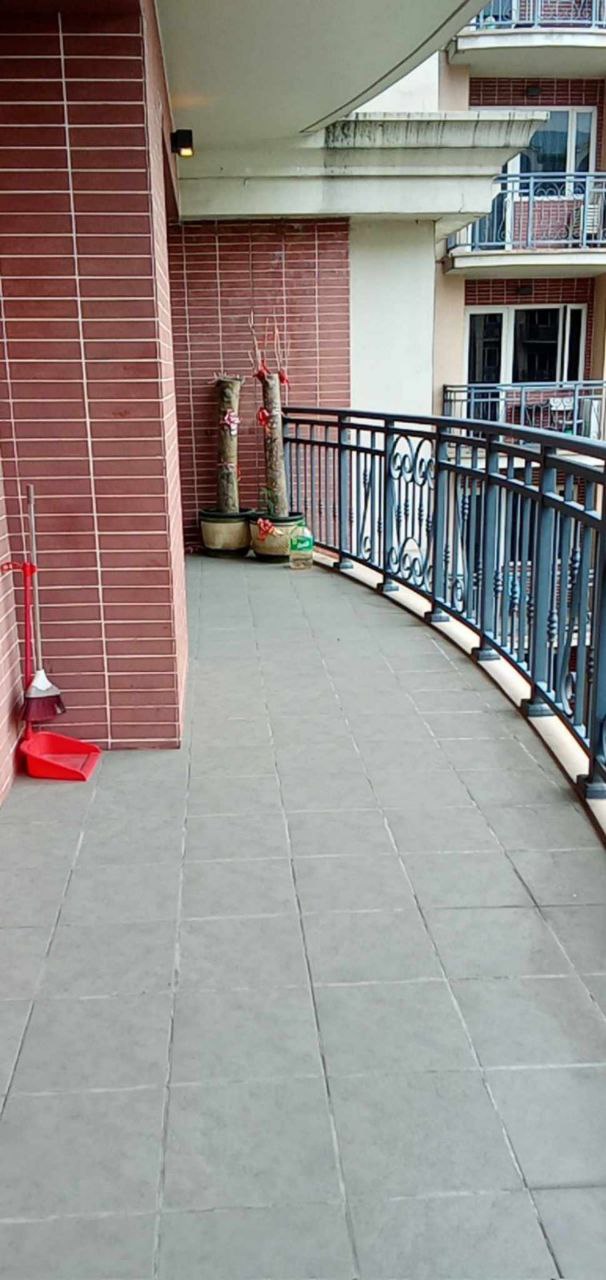 Condo For Rent in Tambo