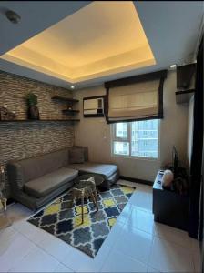GATEWAY REGENCY