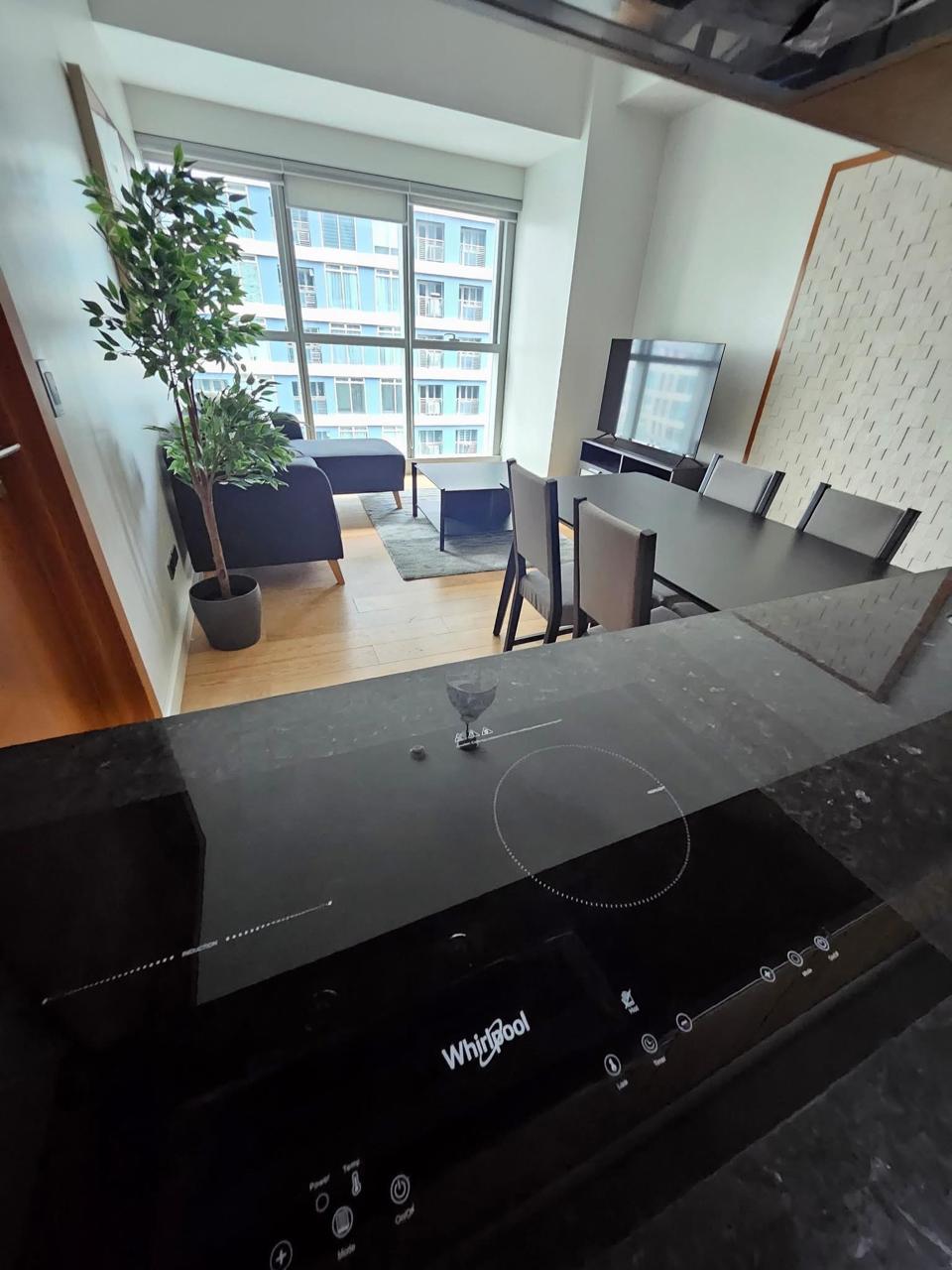 THE SEASON RESIDENCES