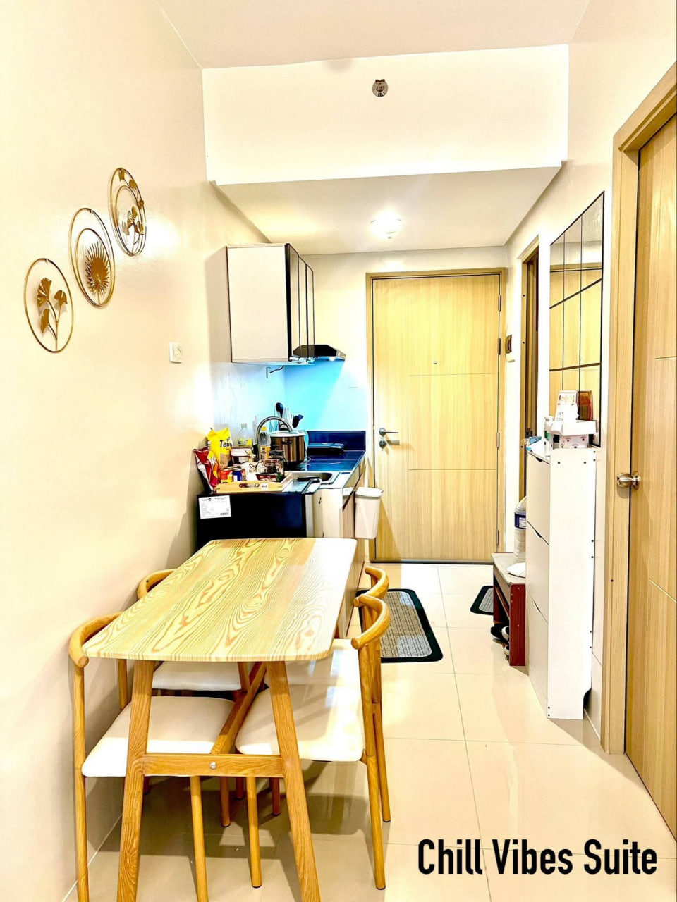 Condo For Rent in Fairview